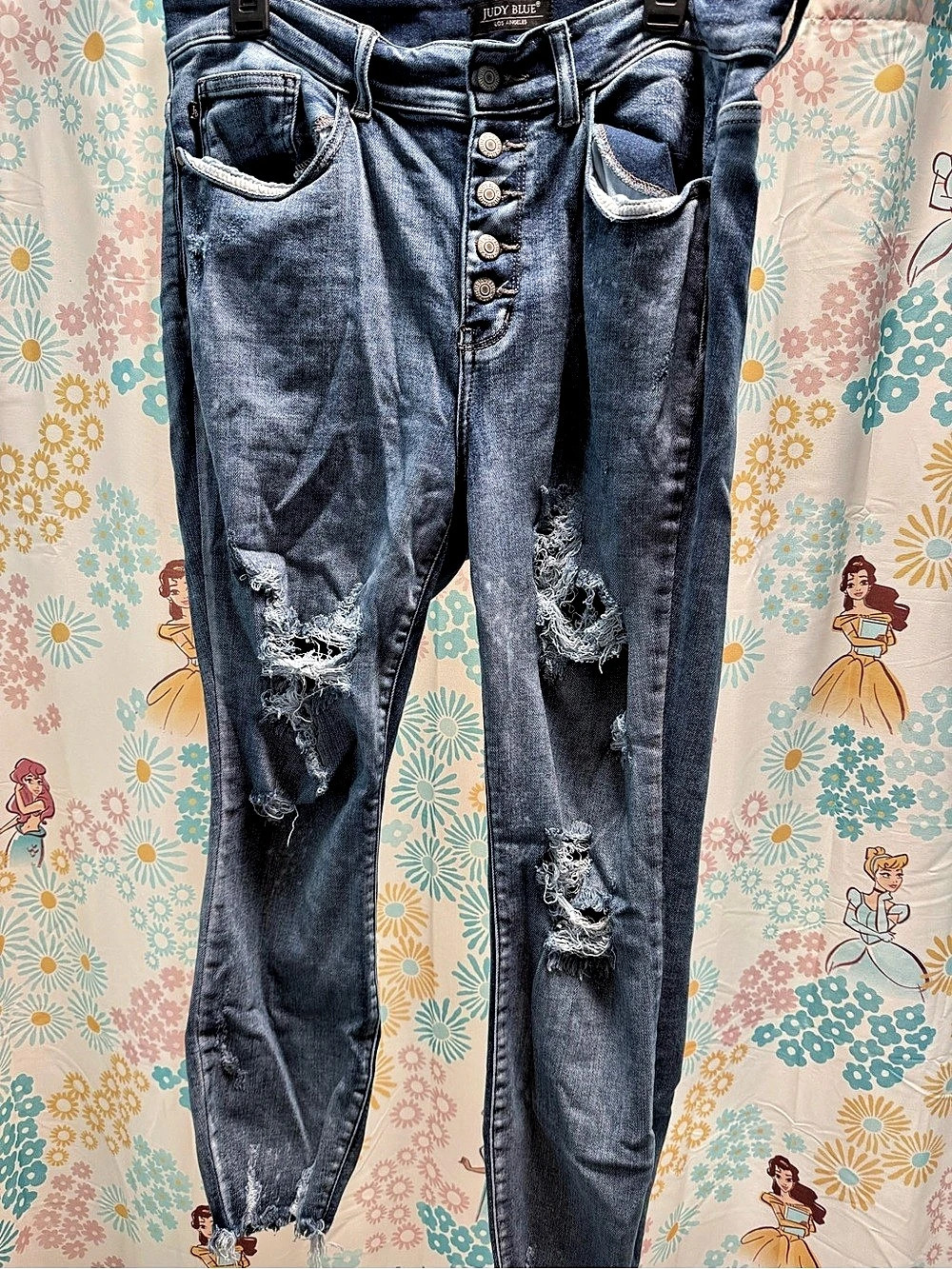 Judy Blue Distressed Skinny Jeans in Blue